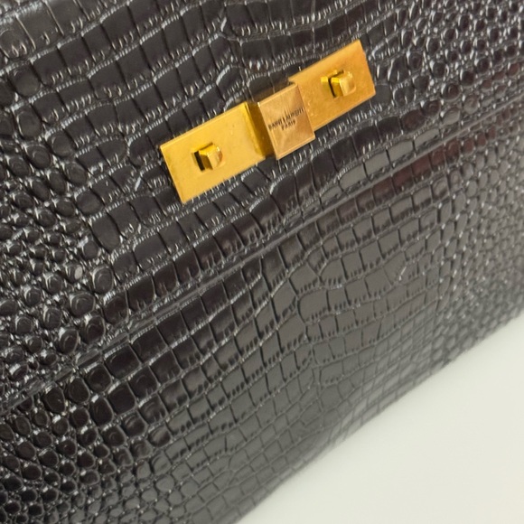 Stylist Black Crocodile Embossed women Bag